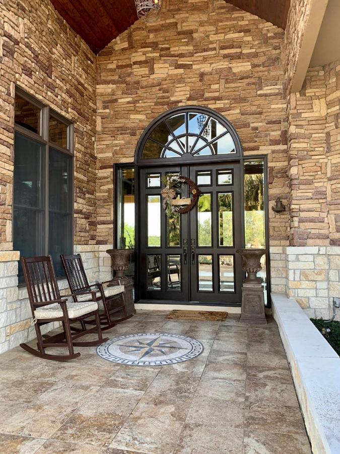 Villa Scenic Hill Country Retreat - Rhino Ranch New Braunfels Esterno foto