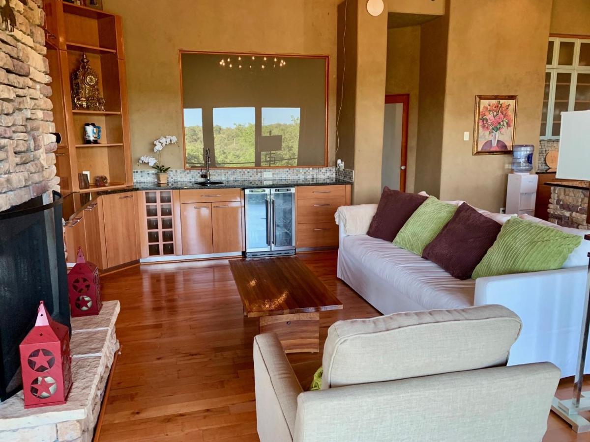Villa Scenic Hill Country Retreat - Rhino Ranch New Braunfels Esterno foto