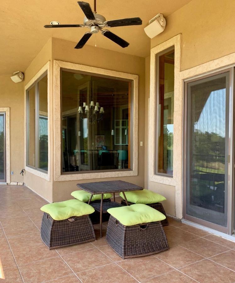Villa Scenic Hill Country Retreat - Rhino Ranch New Braunfels Esterno foto