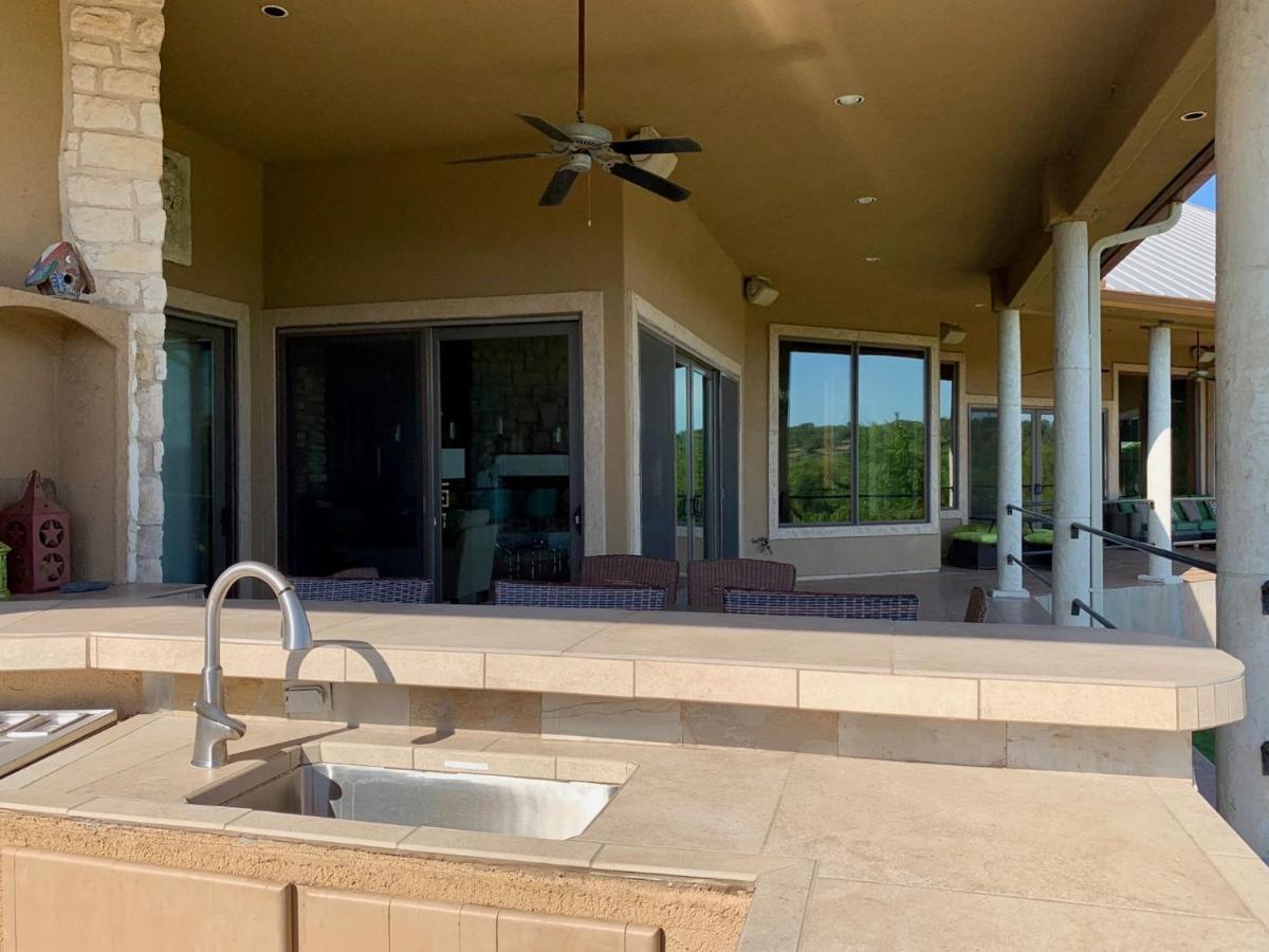 Villa Scenic Hill Country Retreat - Rhino Ranch New Braunfels Esterno foto