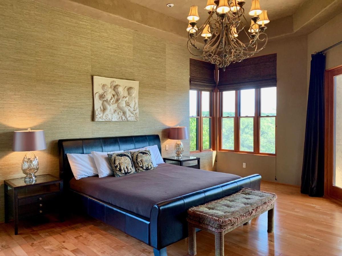 Villa Scenic Hill Country Retreat - Rhino Ranch New Braunfels Esterno foto