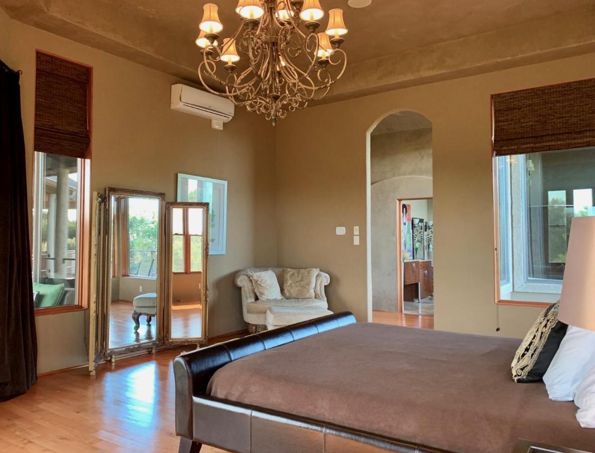 Villa Scenic Hill Country Retreat - Rhino Ranch New Braunfels Esterno foto