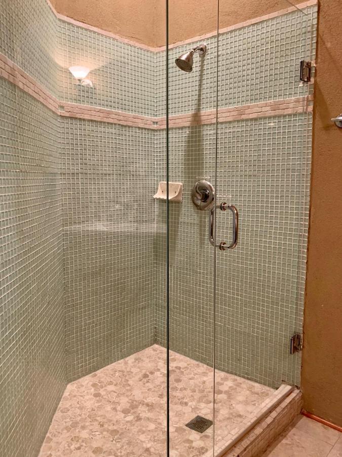 Villa Scenic Hill Country Retreat - Rhino Ranch New Braunfels Esterno foto